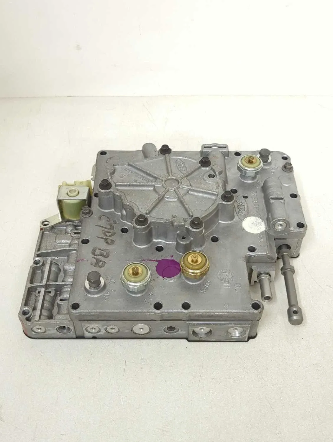2001 GMC Express Van 4L60E Transmission Valve Body MPN 24244048 image 3