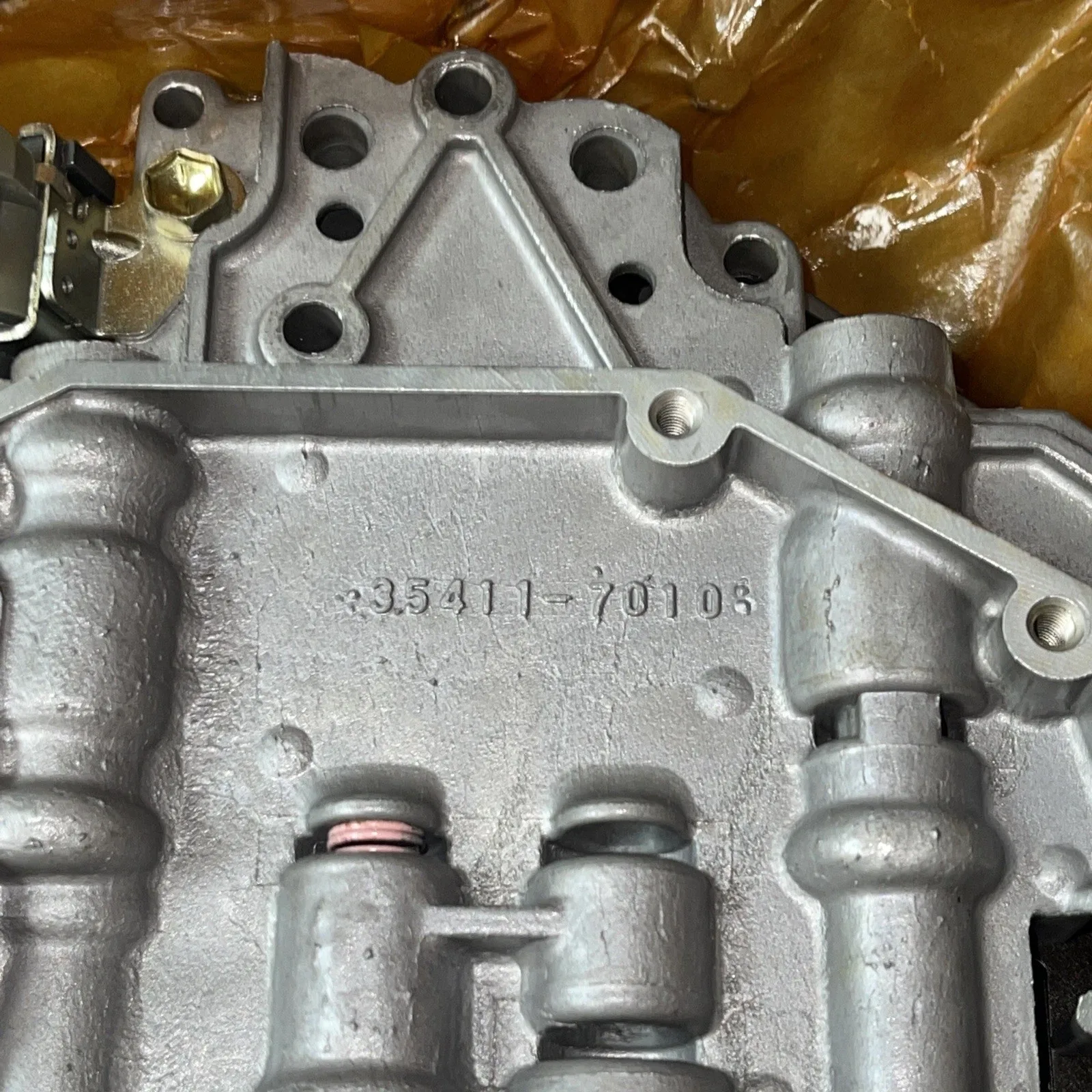 NOS OEM GM Suzuki Toyota AW-A2F-71 Valve Body Assembly 35414 35411-7010 ATF-AW2 image 2