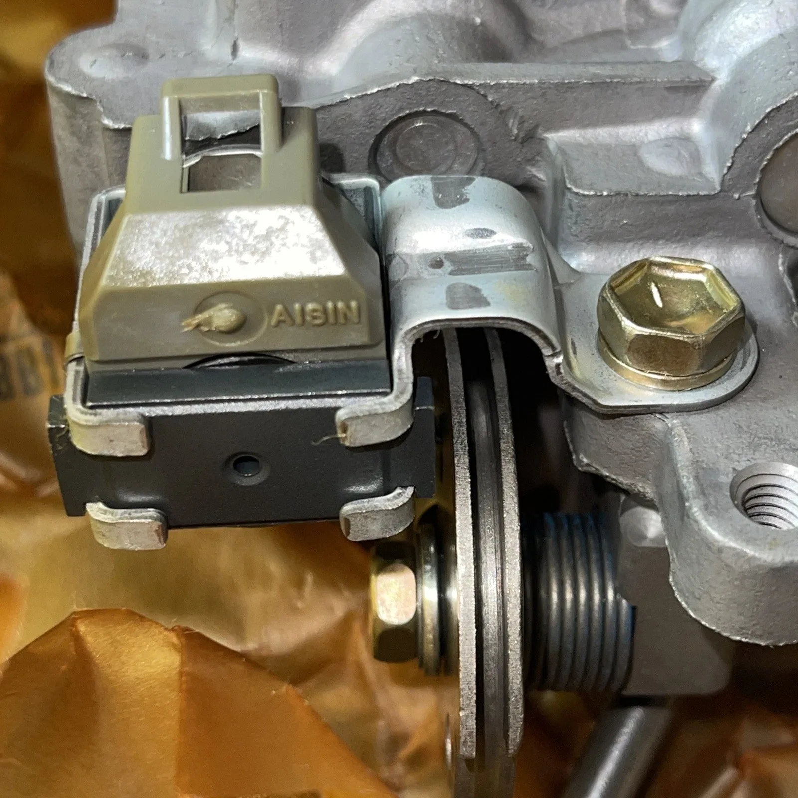 NOS OEM GM Suzuki Toyota AW-A2F-71 Valve Body Assembly 35414 35411-7010 ATF-AW2 image 3