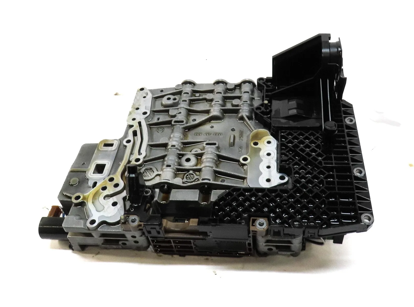 2012-2014 BMW X5M/X6M 4.4L 6HP26 Transmission Valve Body - 400-62483 image 3