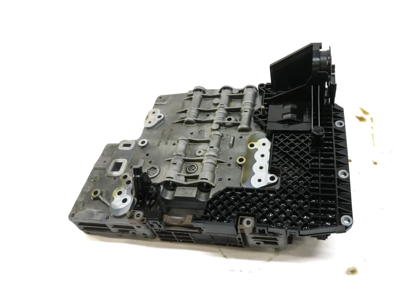 2006-2009 RANGE ROVER SPORT (L320 L322) 4.2L 6HP-26 A/T TRANSMISSION VALVE BODY image 3