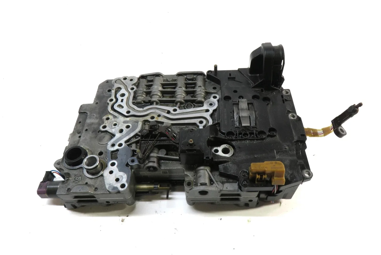 13-15 ACTIVE 7 HYBRID F01 3.0L N55 HYBRID AUTO TRANS 8 SPEED- VALVE BODY GA8P70H image 2