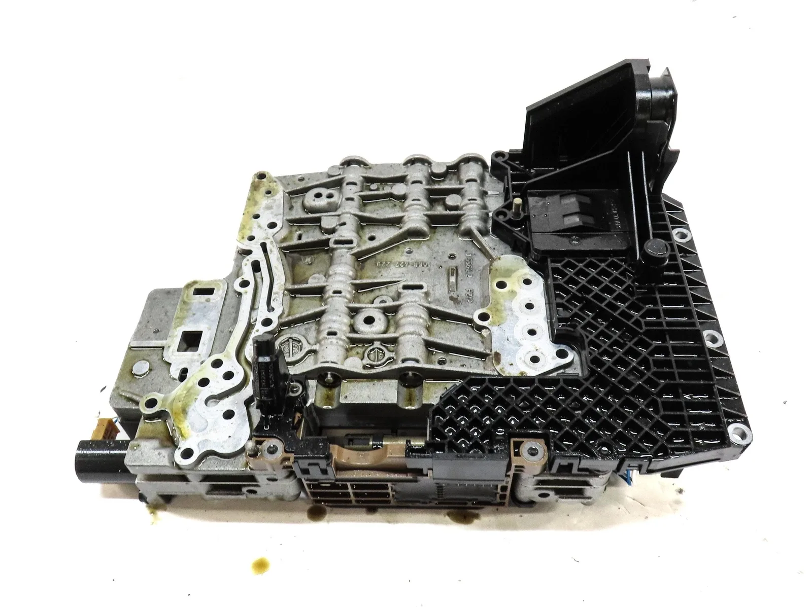 2009-2010 BMW X5 (E70) 3.0L M57Y DIESEL 6HP-26 AUTOMATIC TRANSMISSION VALVE BODY image 2