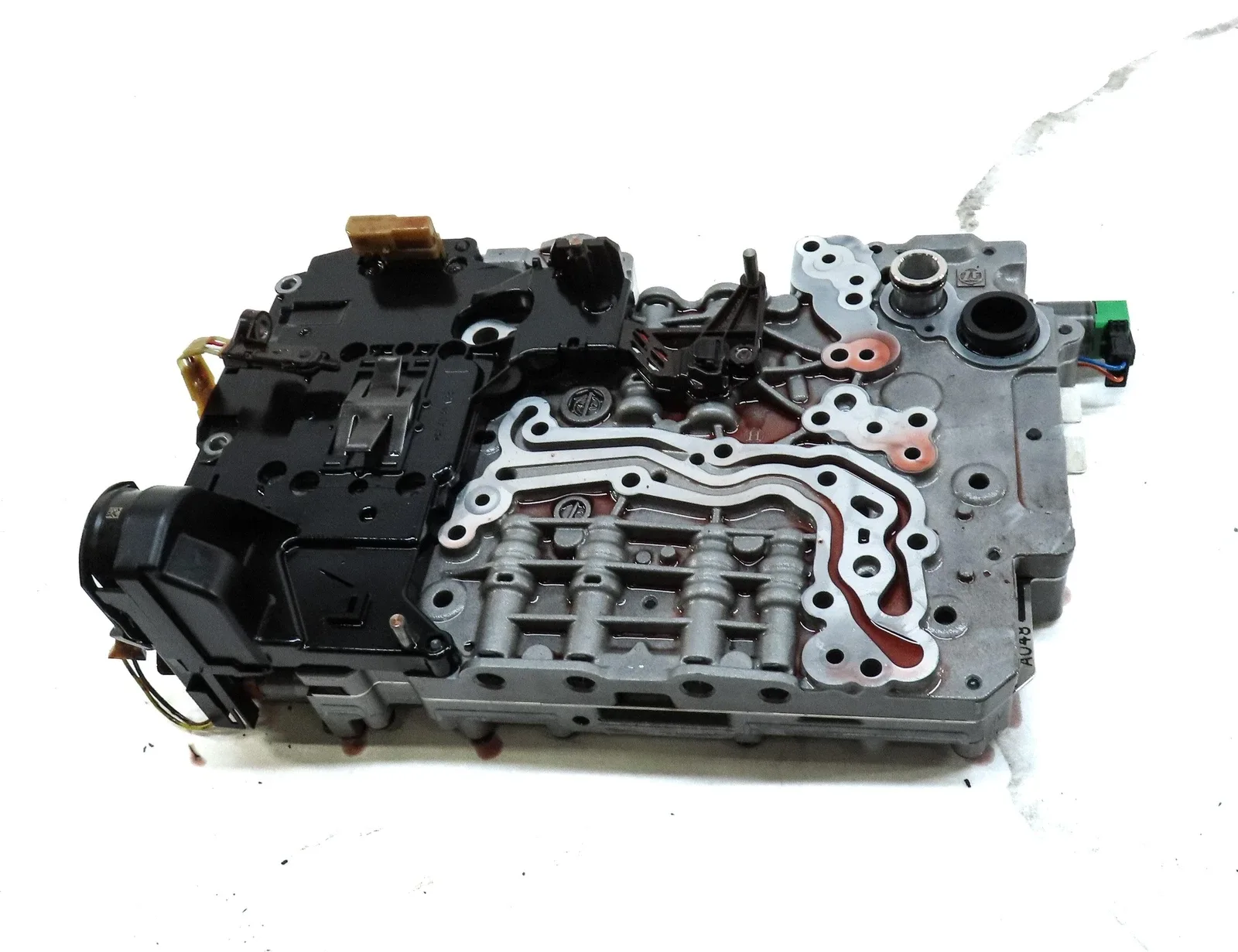 2013-2015 BMW X1 (E84) 28iX - AWD 2.0L TURBO 8HP-45 TRANSMISSION VALVE BODY image 2