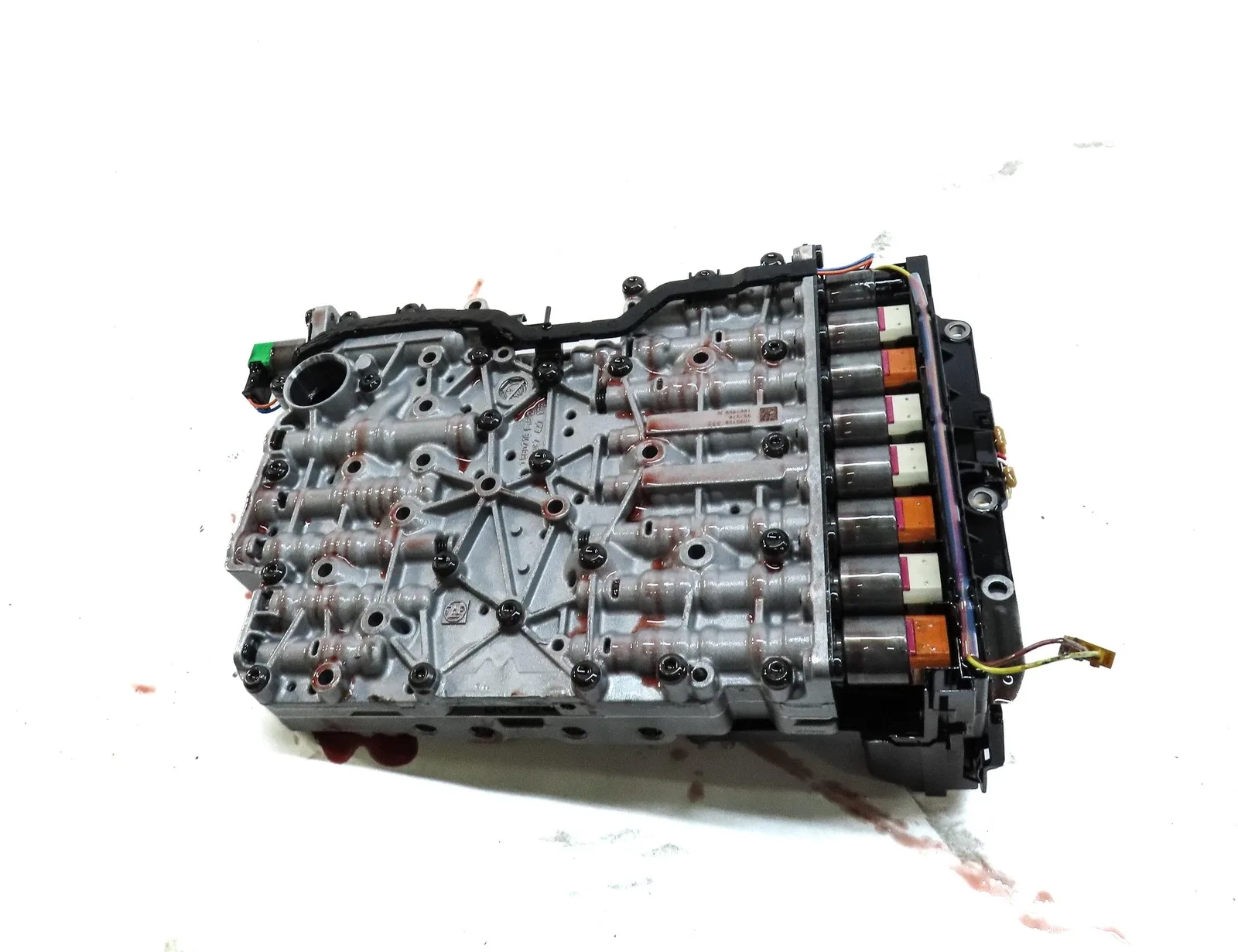 2013-2015 BMW X1 (E84) 28iX - AWD 2.0L TURBO 8HP-45 TRANSMISSION VALVE BODY image 4