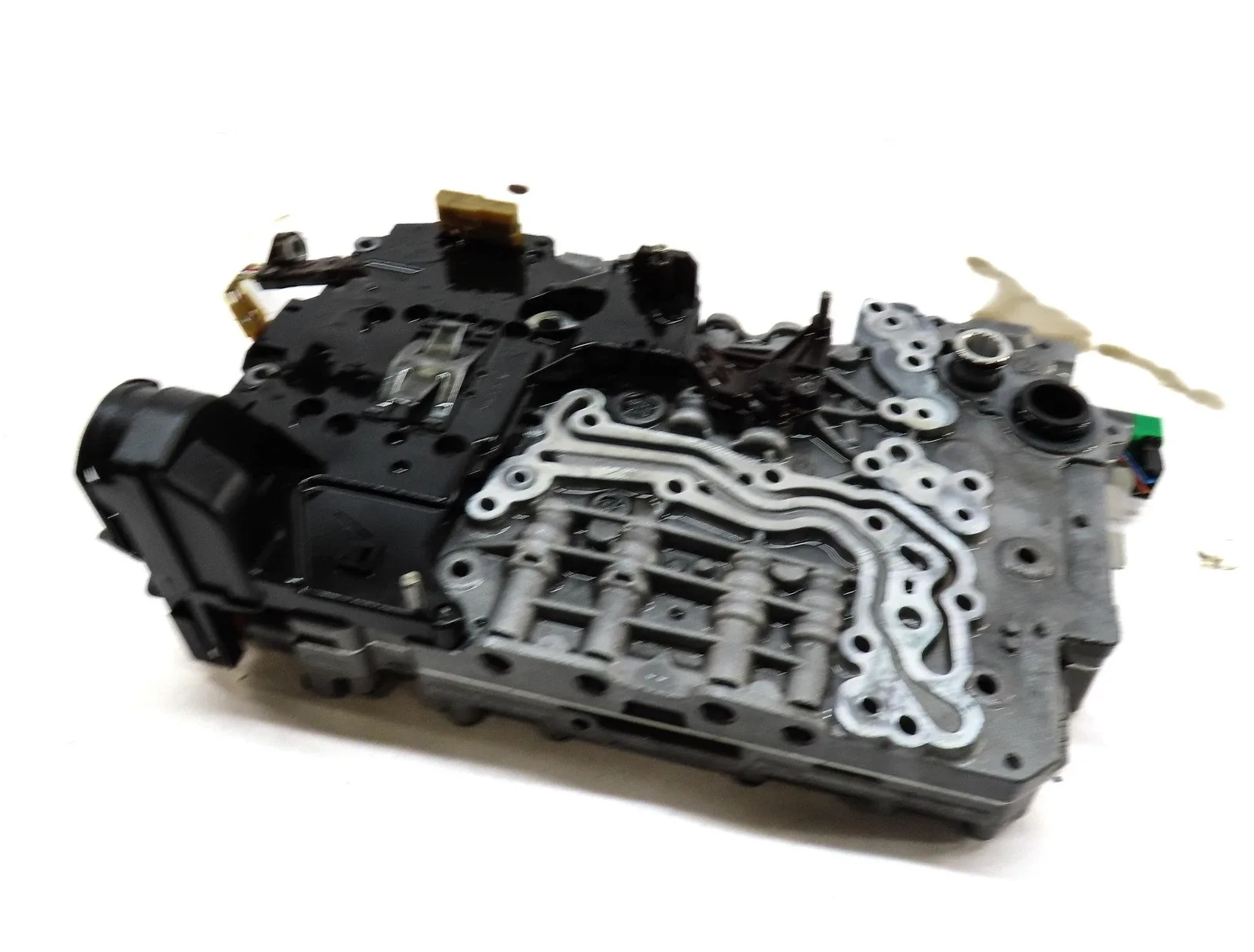 10-11 BMW 535i 535iGT (F07 F10) 3.0L - 8HP-45 AUTOMATIC TRANSMISSION VALVE BODY