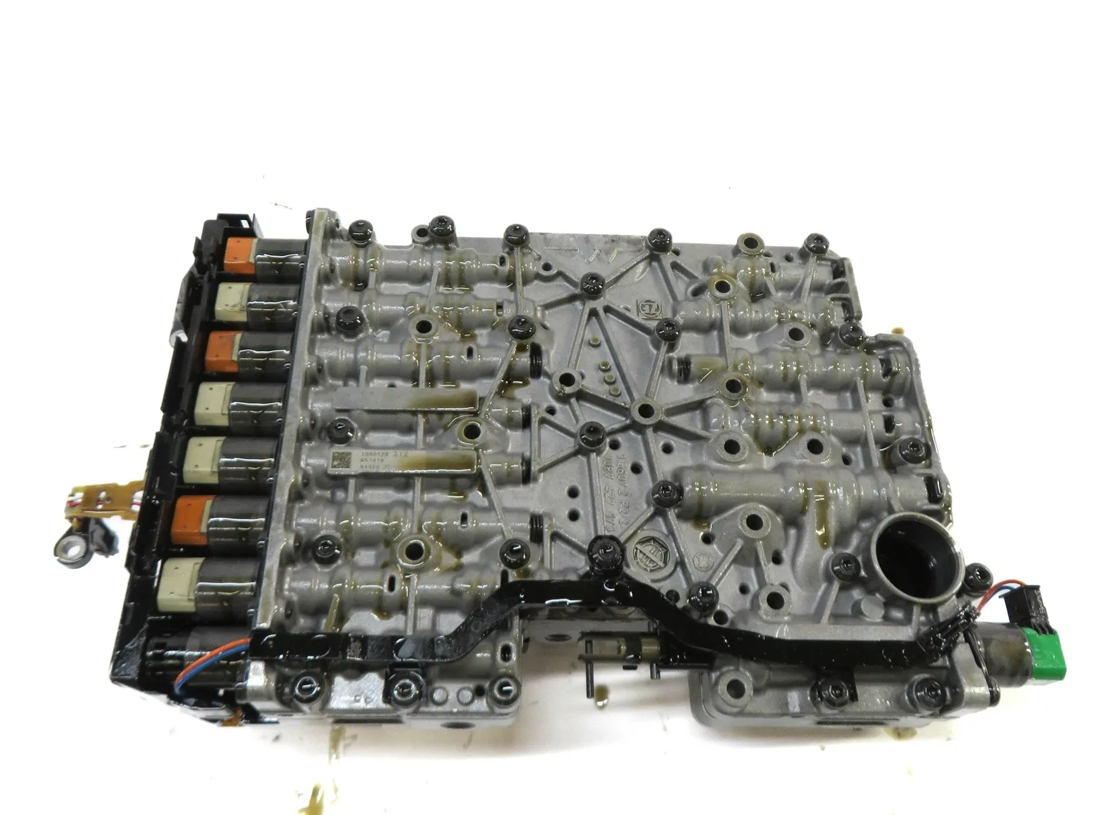 2011-2014 BMW X3 (F25) A/T 35iX 8HP-45 8 SPEED AUTOMATIC TRANSMISSION VALVE BODY image 4