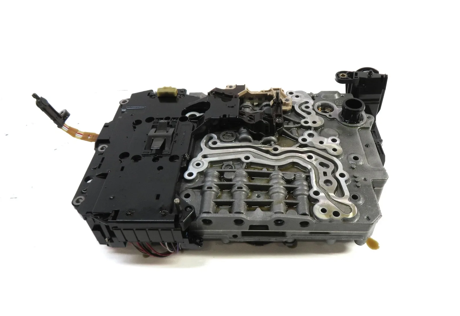 2013-2015 AUDI A6 (C7) 2.0L AWD QUATTRO - A/T AUTOMATIC TRANSMISSION VALVE BODY image 2