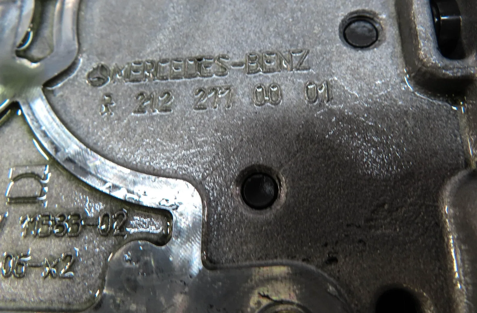 2014 Mercedes ML350 / 2016 GLE350 (W166) 722.9 Transmission Valve Body Block - R1212770001 image 4