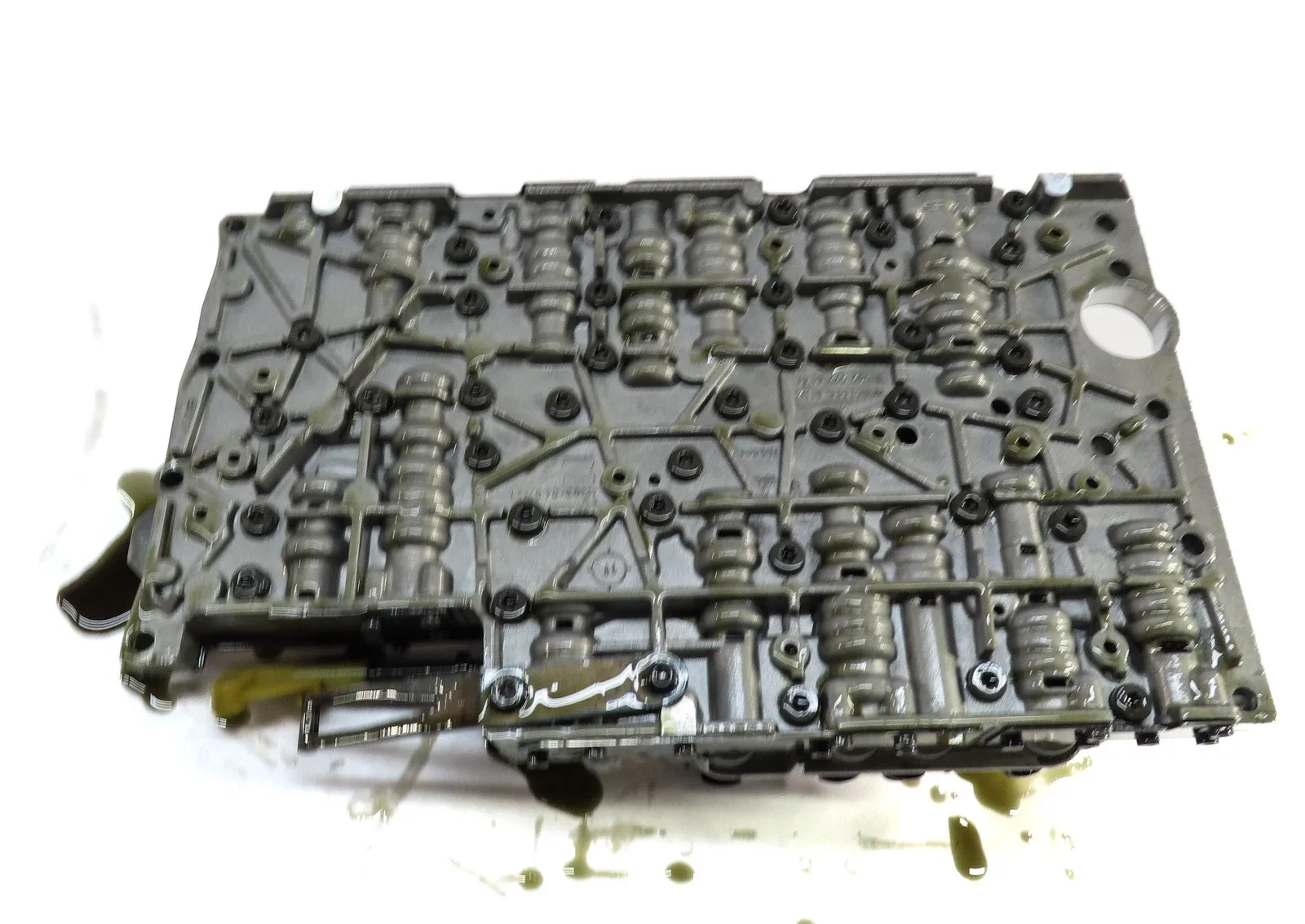 2012-2013 Mercedes GL350 / ML350 (W166/X166) Transmission Valve Body Block — MPN 2202703706, 2122770101 image 4