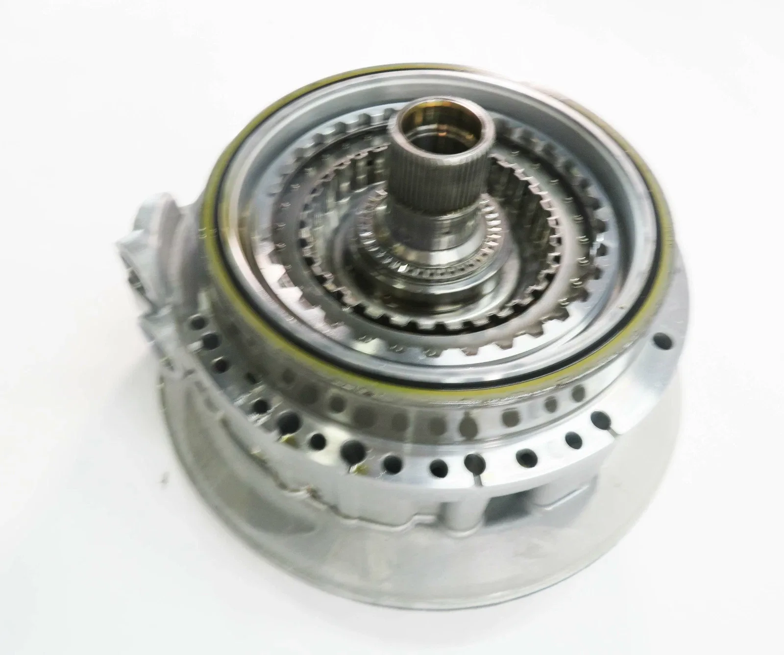 2010-2012 BMW 550i 550iGT (F07 F10) 4.4L N63 8HP-70 A/T TRANSMISSION VALVE BODY image 3