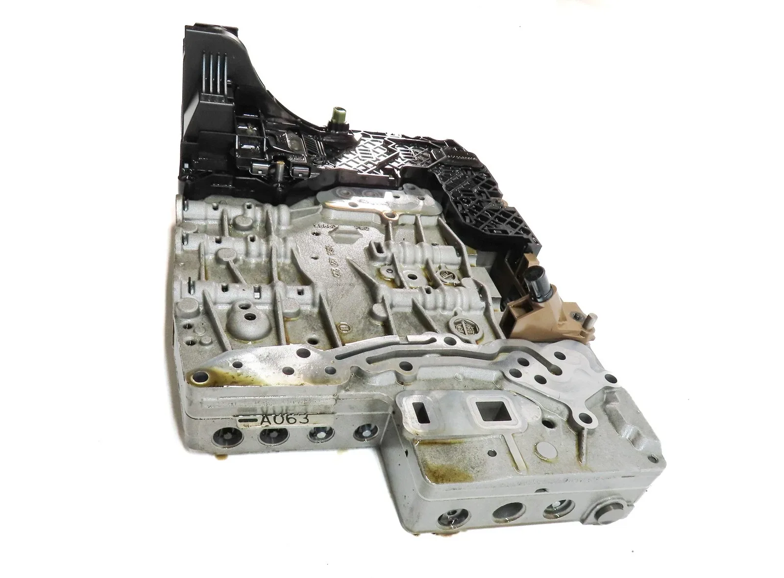 10-12 LR4 RANGE ROVER SPORT (L320 L322) 5.0L 6HP-28 AUTO TRANSMISSION VALVE BODY image 4