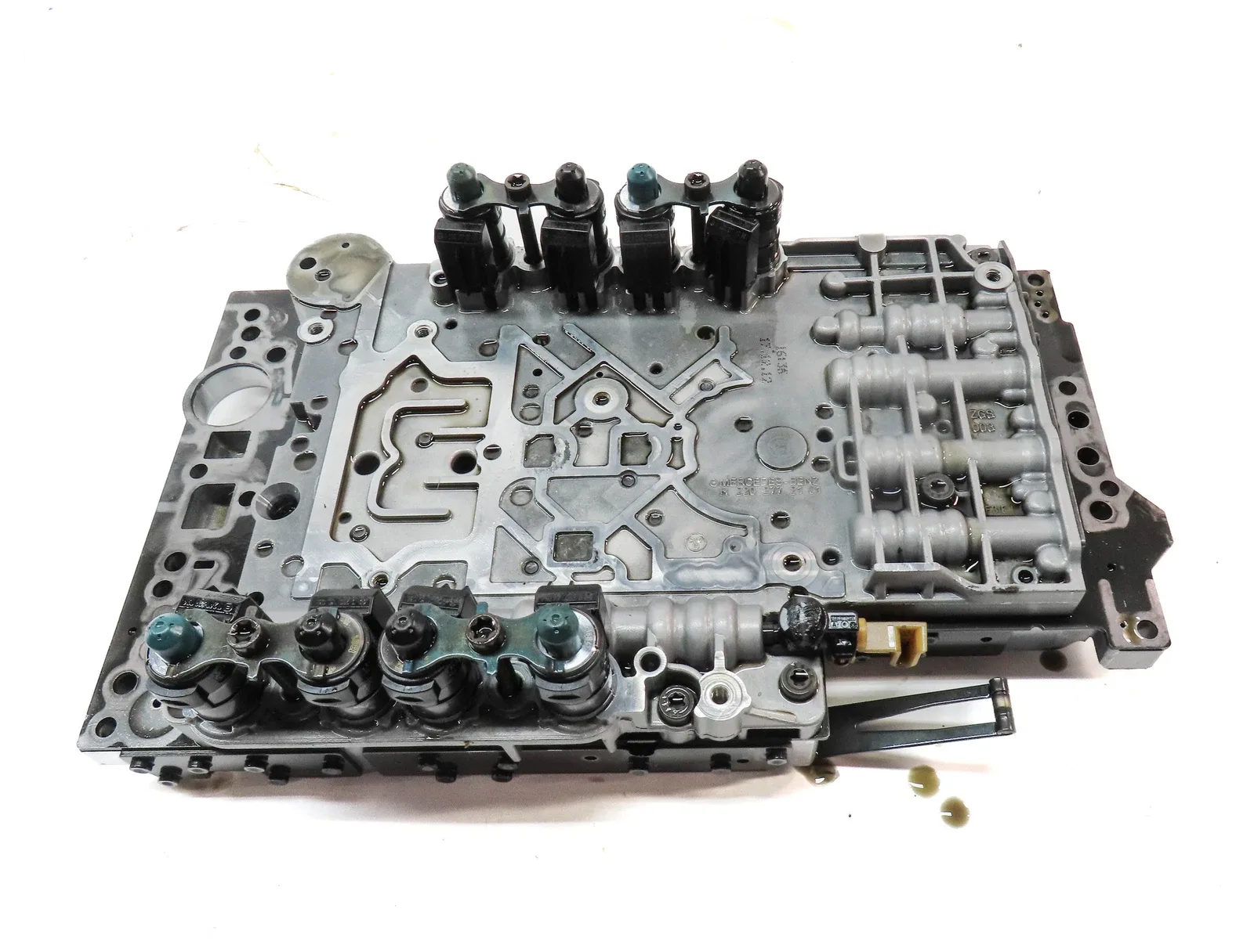 12-13 MERCEDES CL E S CLS W221 AWD AUTO 7 SPEED TRANSMISSION VALVE BODY BLOCK image 2