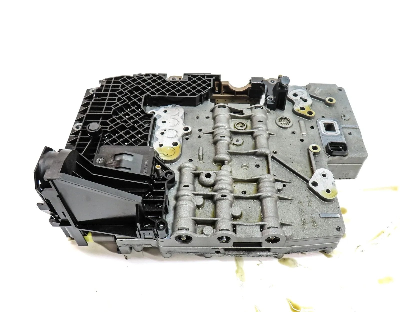 09-10 AUDI Q7 (4L) 3.6L MCE 6-SPD AUTO AUTOMATIC TRANSMISSION VALVE BODY w/ TCU image 3