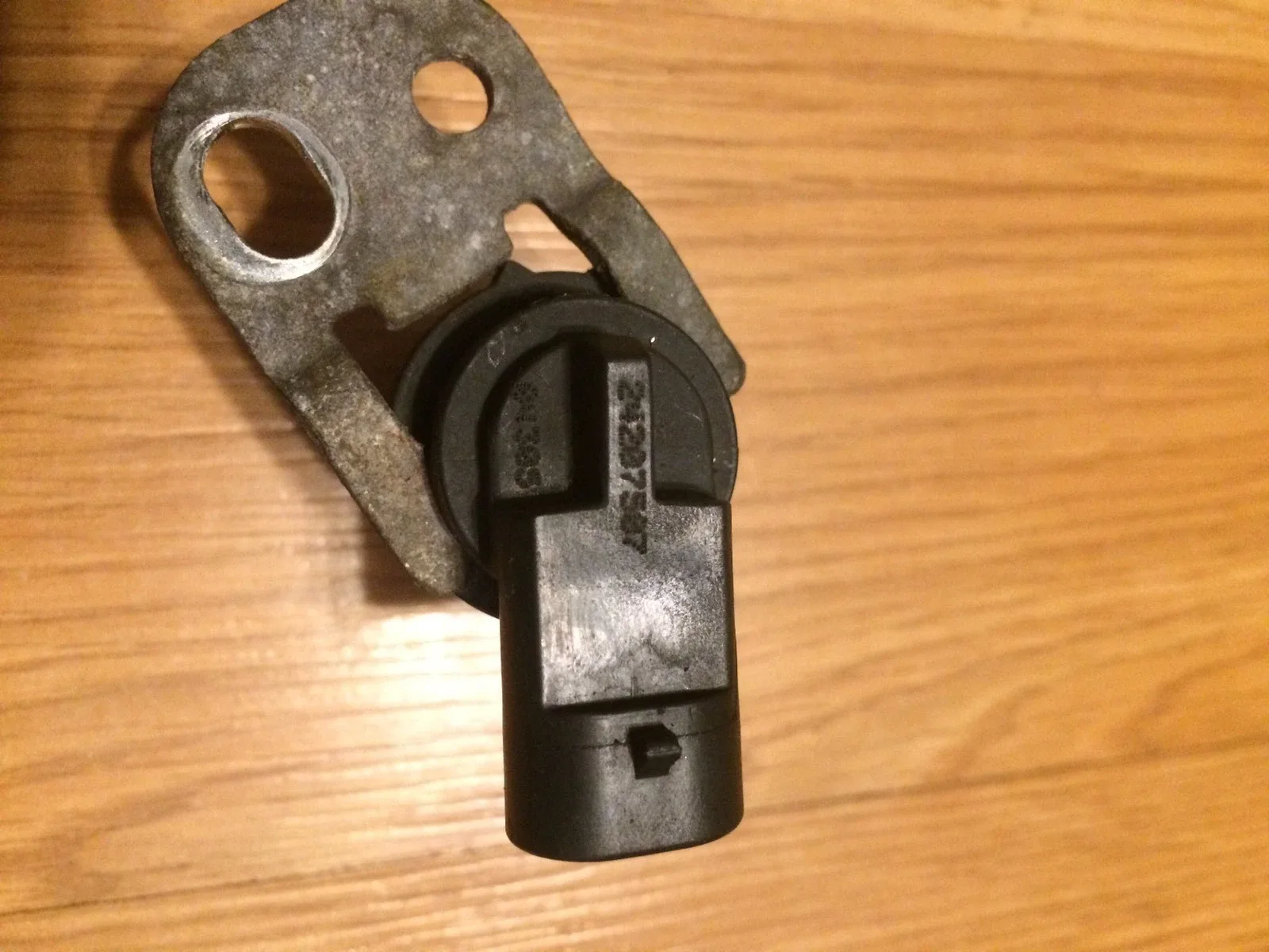 GM Output Shaft Speed Sensor 24207507