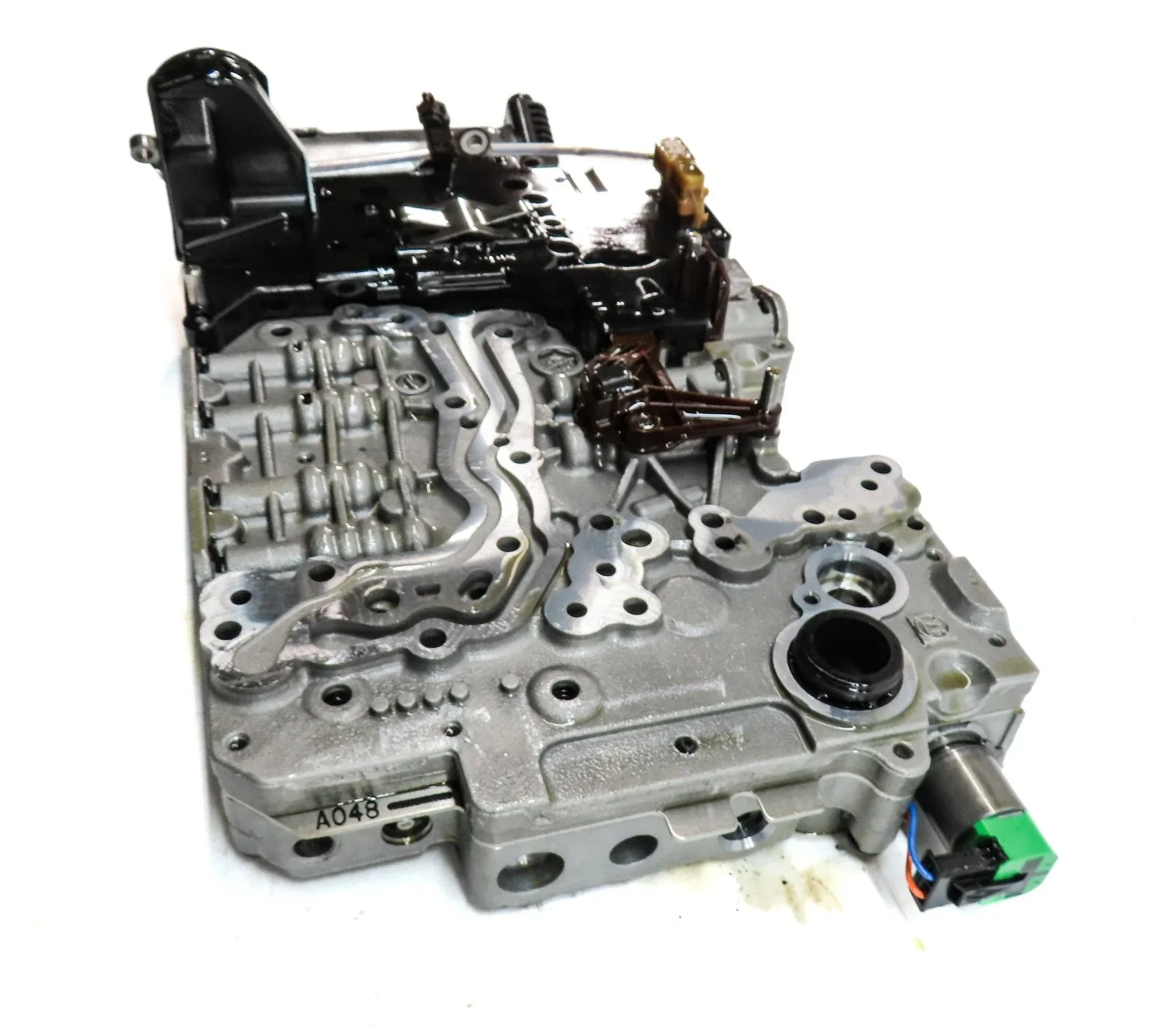 13-15 BMW X1 (E84) 2.0L 28iX AWD 8HP-45 AUTO TRANSMISSION VALVE BODY w/ OIL PUMP image 3
