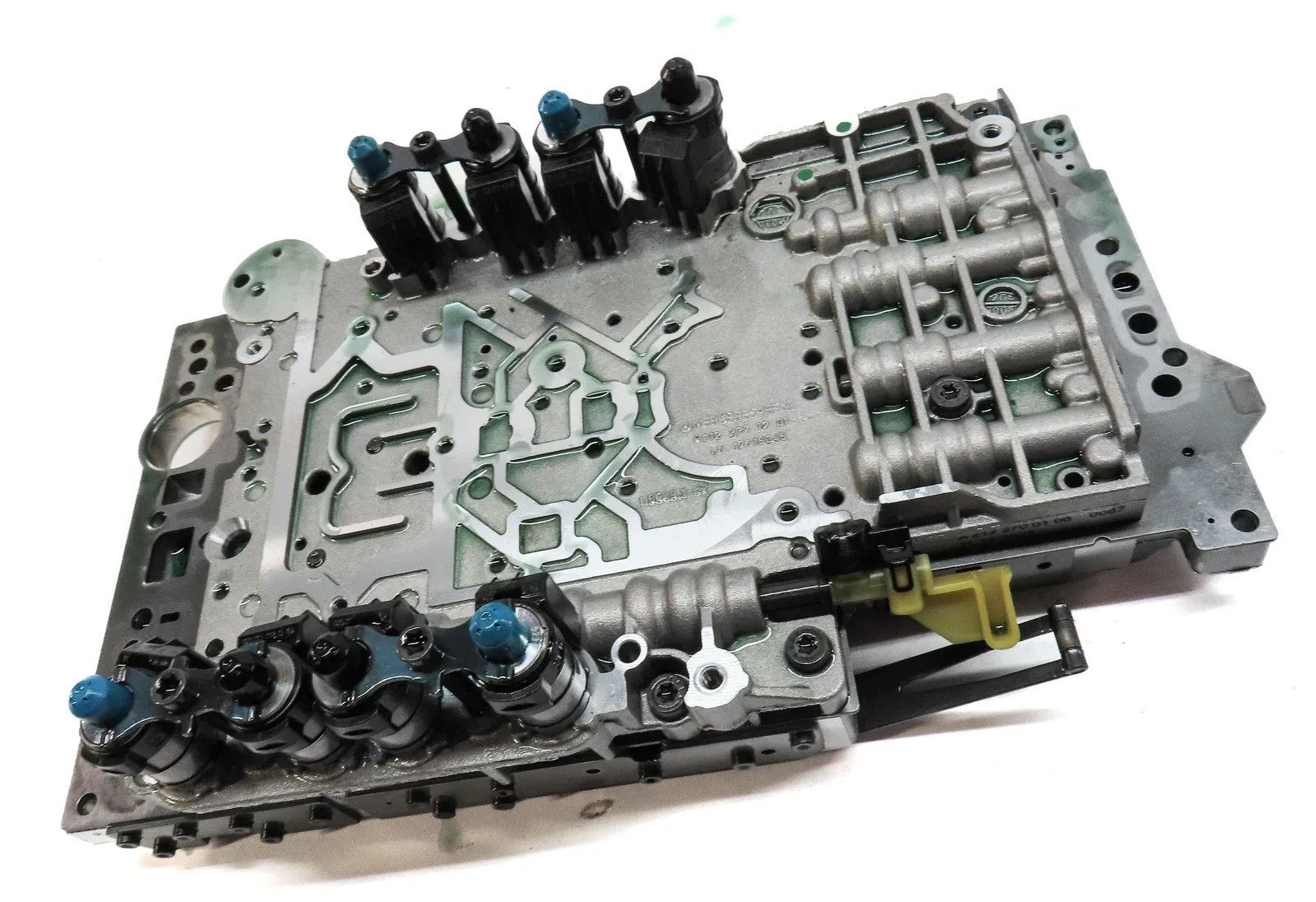 12-15 MERCEDES C250 C350 SLK250 SLK350 (W204) TRANSMISSION VALVE BODY BLOCK image 3