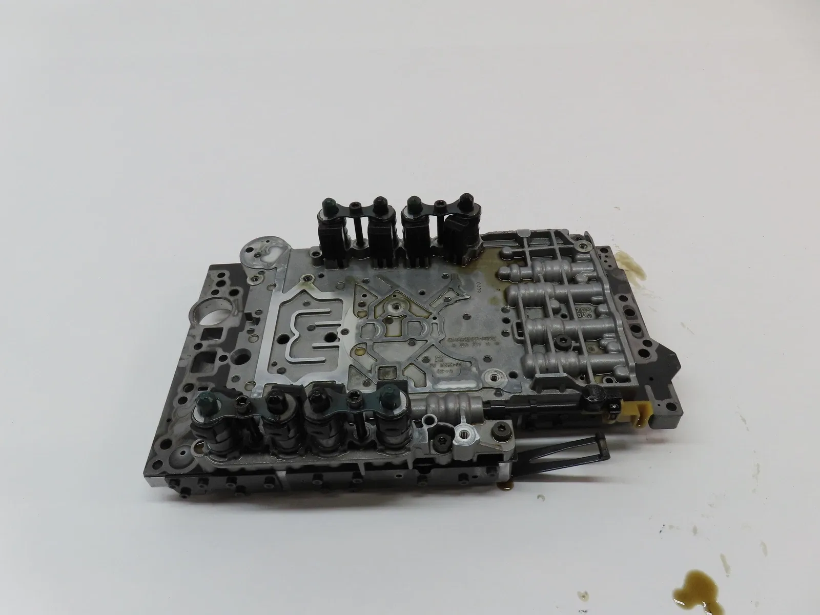 2011 Mercedes E350 (W212) 3.0L Diesel Automatic Transmission Valve Body Block - 2202271901 image 2