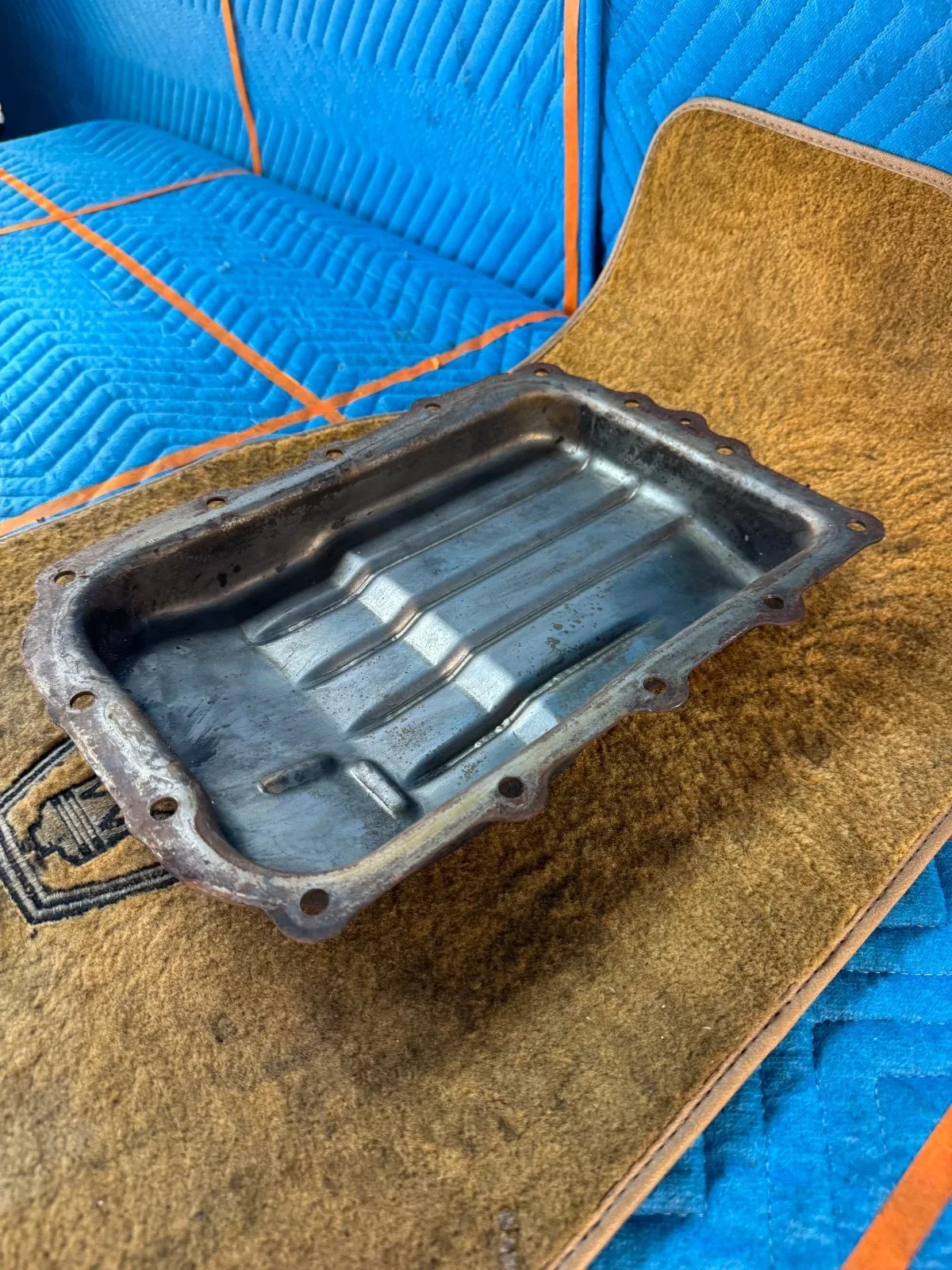 1989–1991 CHRYSLER TC MASERATI 46K Transmission Oil Pan OEM image 2