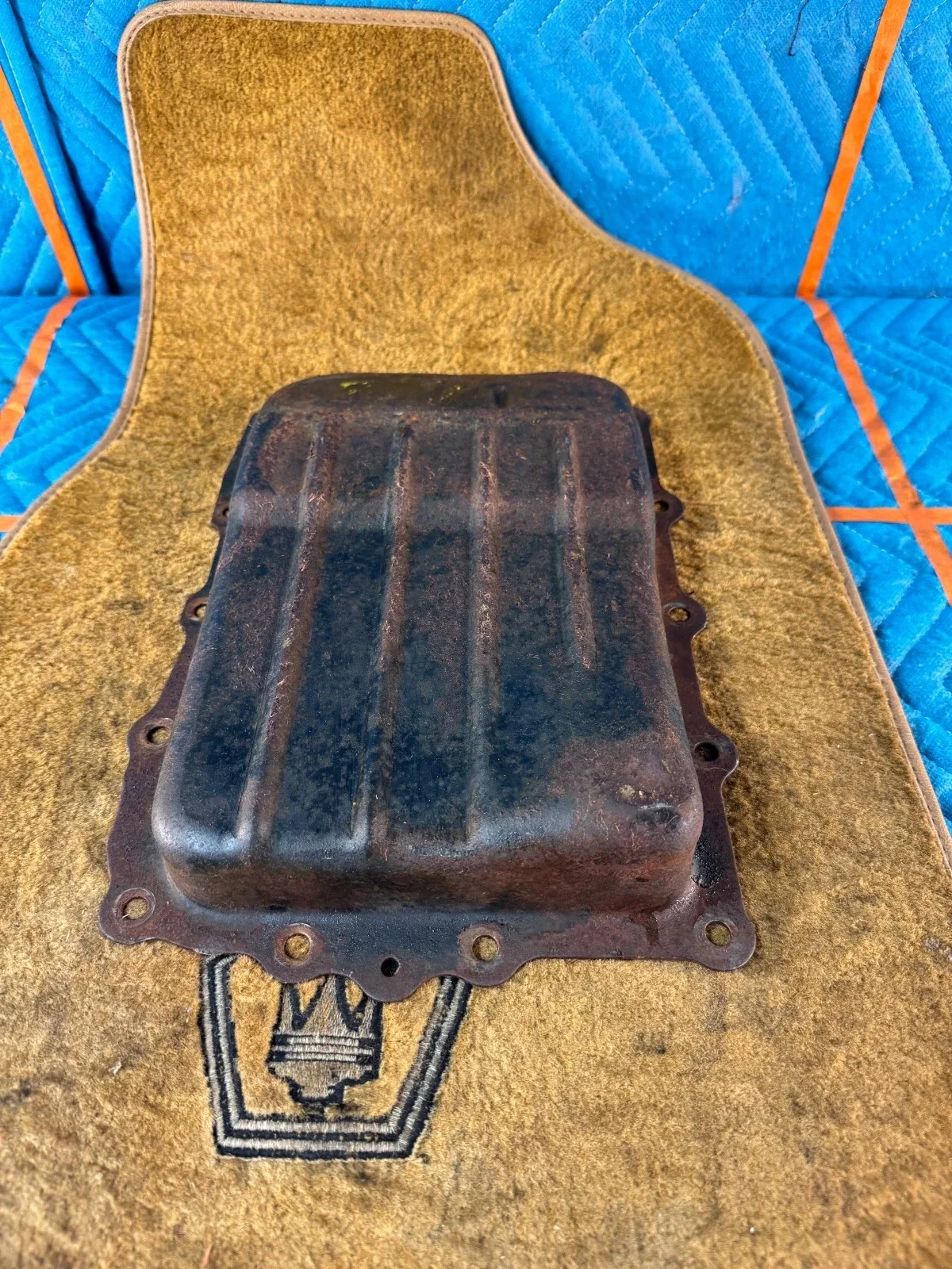 1989–1991 CHRYSLER TC MASERATI 46K Transmission Oil Pan OEM image 4