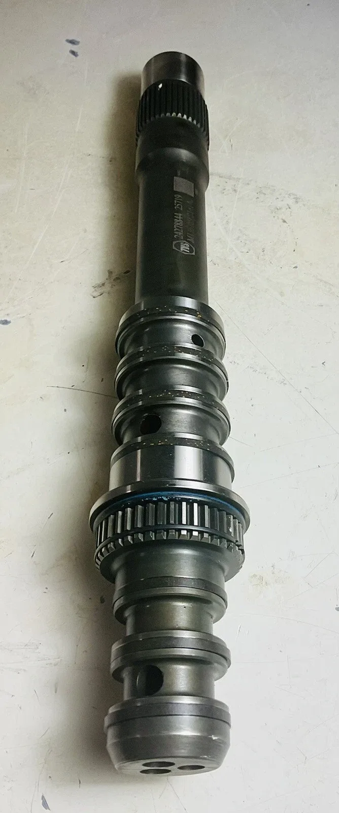 8L90Input Shaft, 10 13/16" Long, 41  Converter Splines, 41 Drum Splines w/pilot image 2