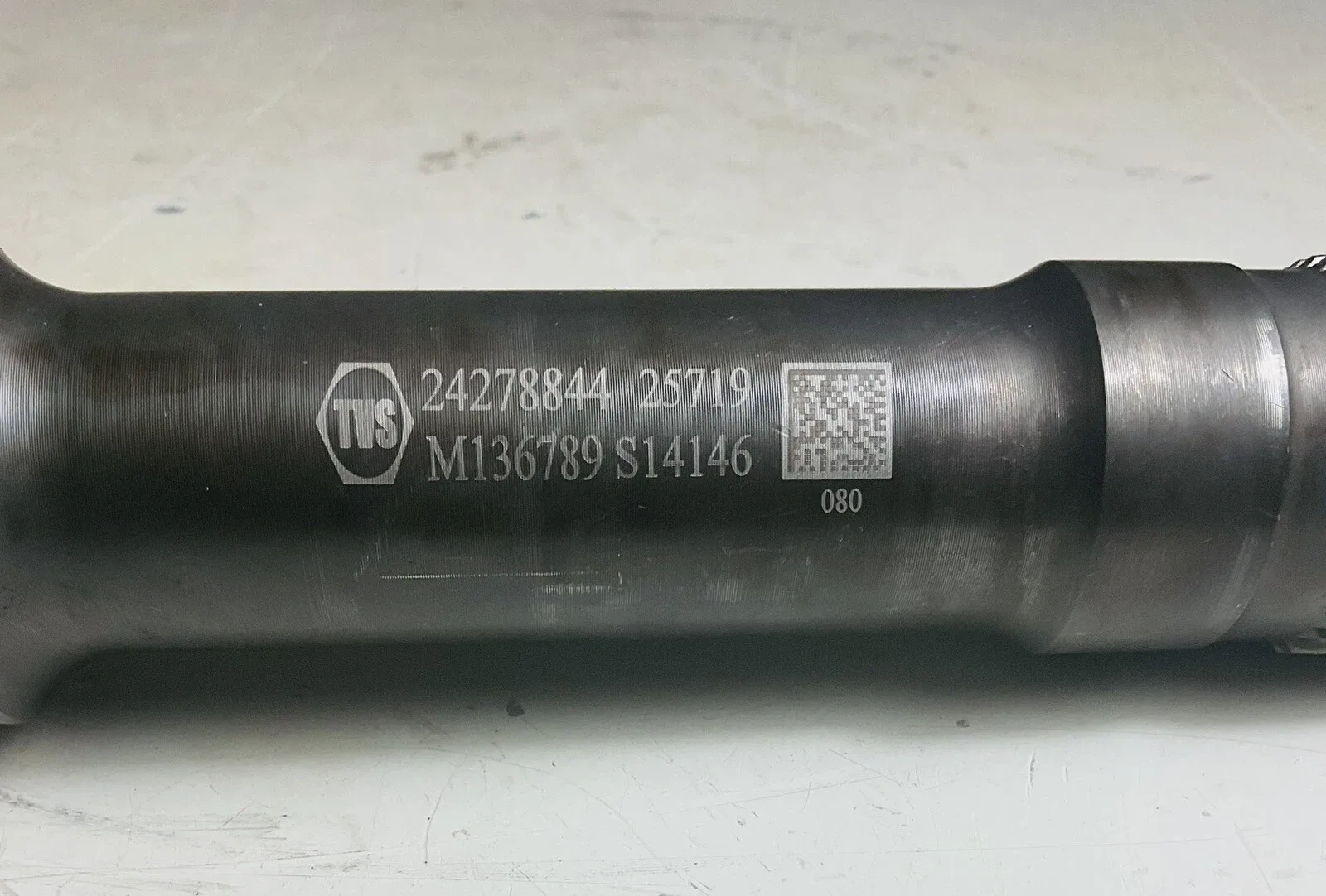 8L90Input Shaft, 10 13/16" Long, 41  Converter Splines, 41 Drum Splines w/pilot image 3