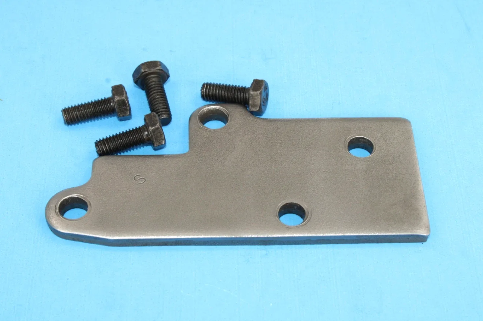 700R4 Valve Body Case stiffener Spacer Plate Support Z plate 82-91 & bolts