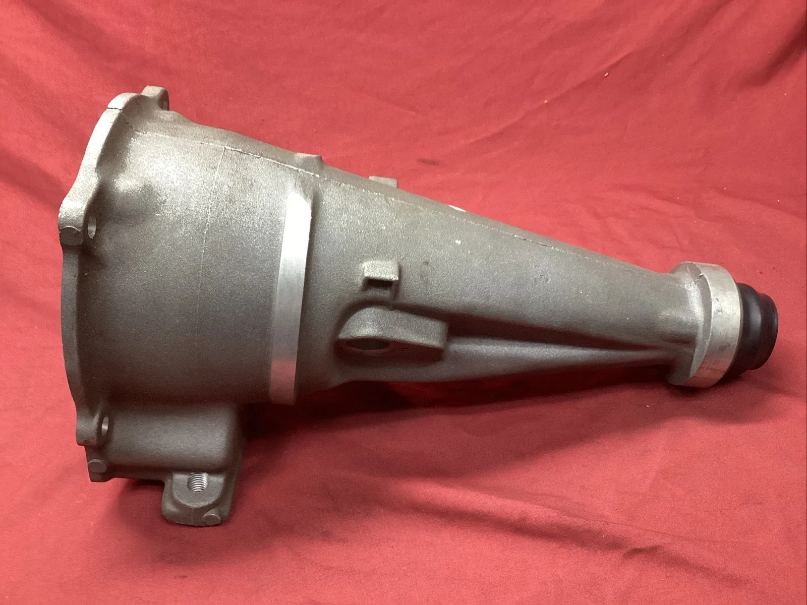 NOS 1965-1967 FORD C4 AUTOMATIC TRANSMISSION TAIL HOUSING  C5AZ-7A039-D image 2