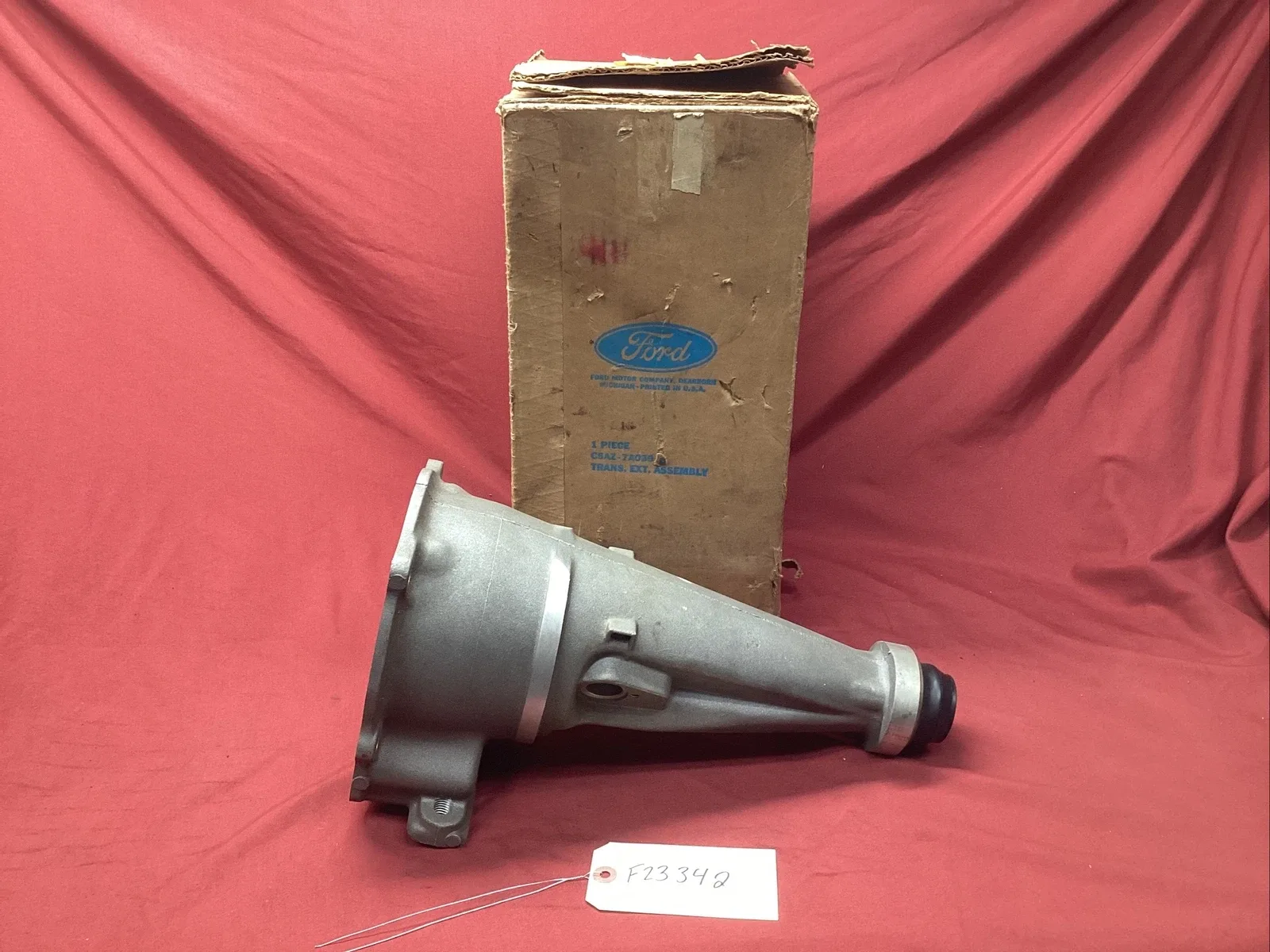 NOS 1965-1967 FORD C4 AUTOMATIC TRANSMISSION TAIL HOUSING  C5AZ-7A039-D