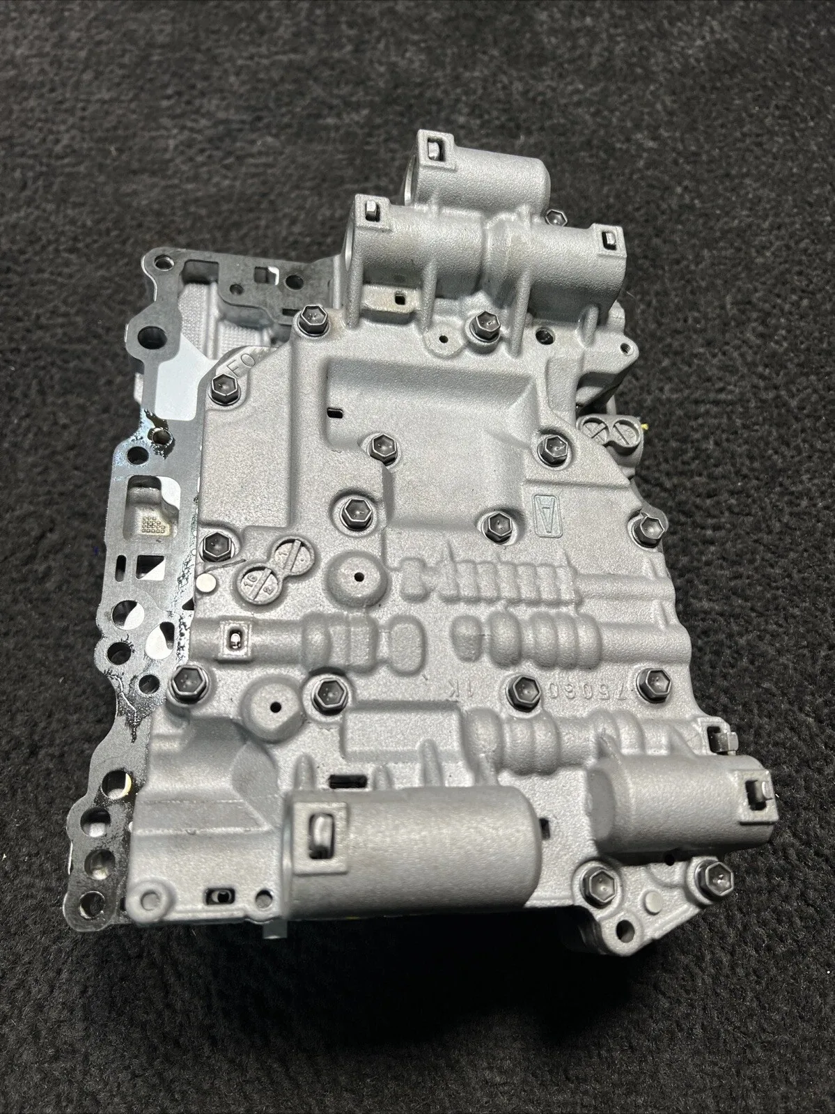 2016 BMW X1 Automatic Transmission Valve Body Assembly OEM image 2