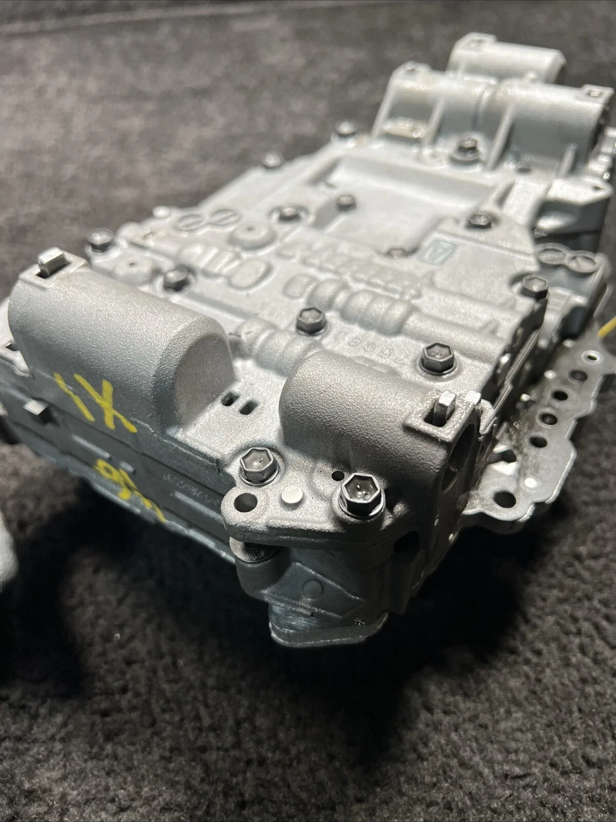 2016 BMW X1 Automatic Transmission Valve Body Assembly OEM image 3