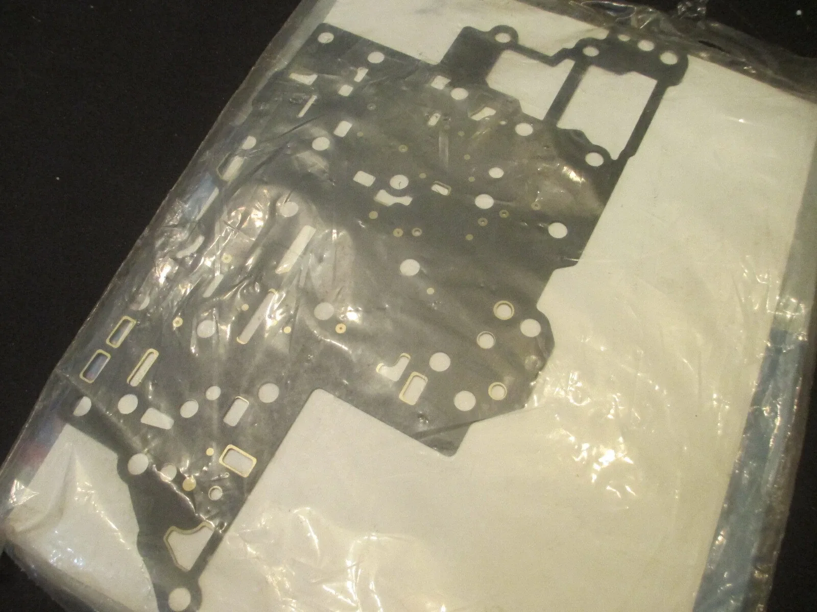 GM 24236510 Plate Control Valve Lower Body Spacer