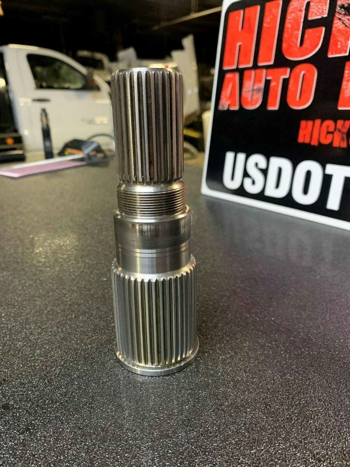 Allison 1000 6-Speed 4wd Transmission Output Shaft Duramax Diesel 29 Spline OE image 3