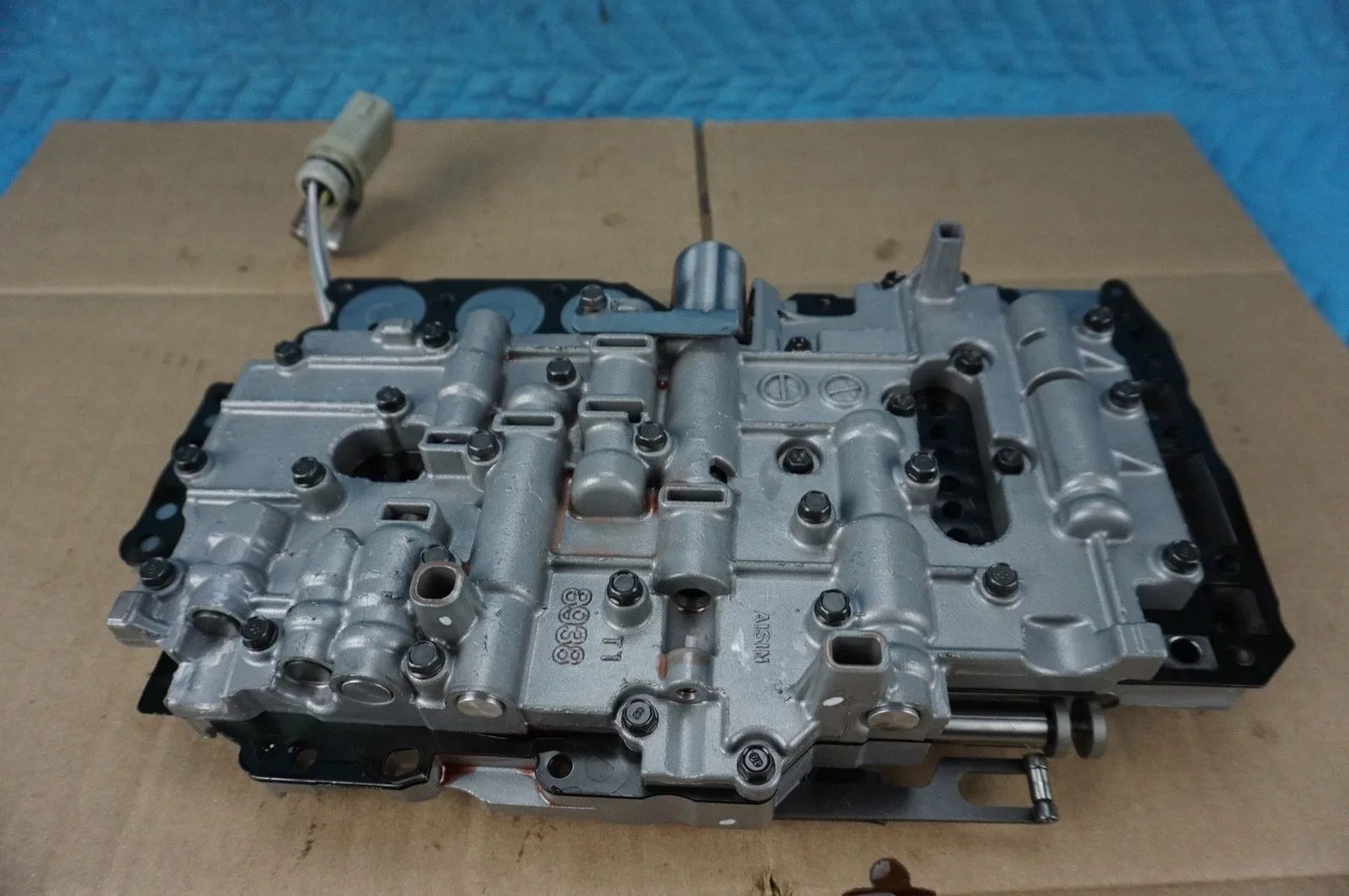 1998-2002 Lexus LX470 Automatic Transmission Valve Body 35410-60500 image 3