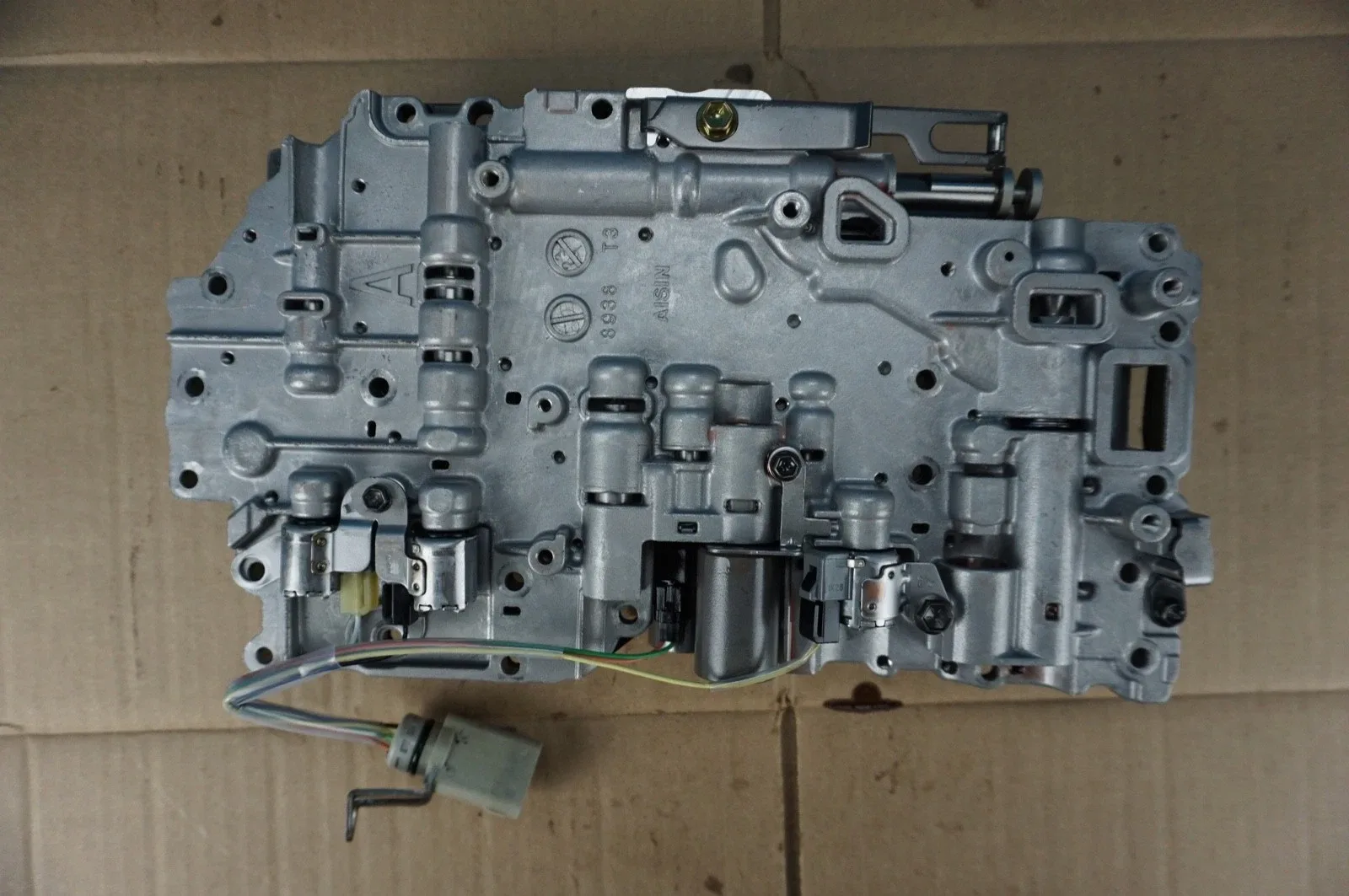 1998-2002 Lexus LX470 Automatic Transmission Valve Body 35410-60500