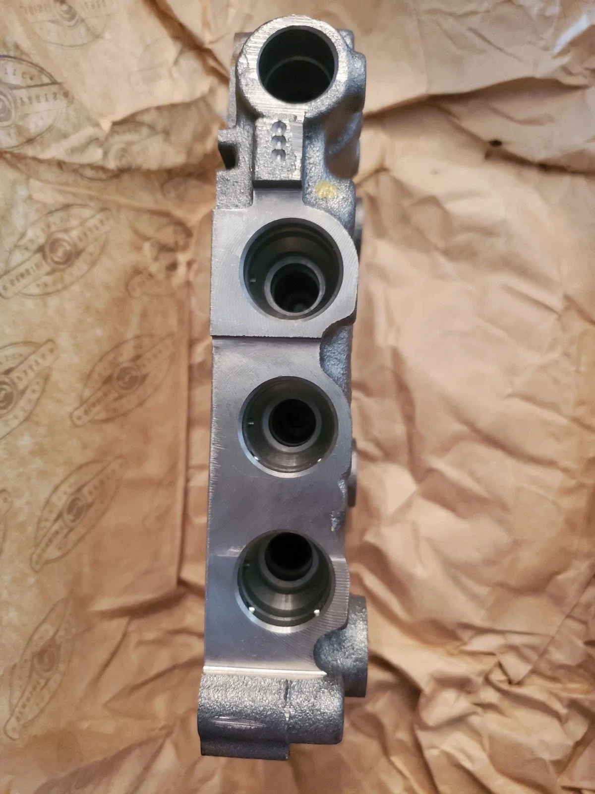 Allison Solenoid Valve Body, PN - 29507433 New in box image 3