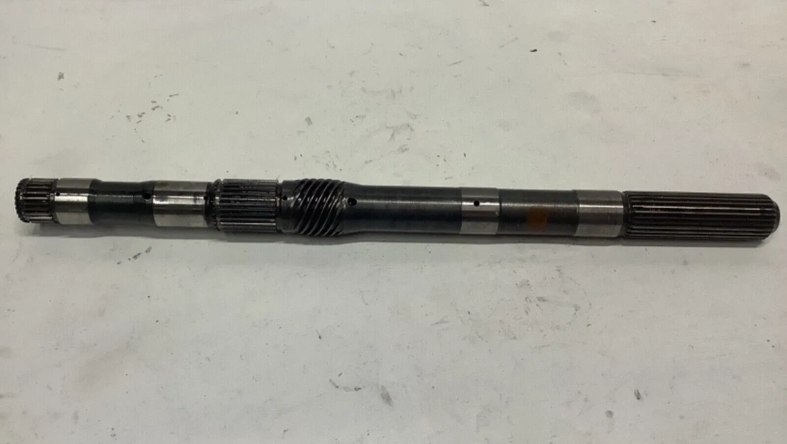 TH350 TURBO  TRANSMISSION MAIN OUT PUT SHAFT 18 1/2 LONG FOR 9 IN TAILHOUSING image 2