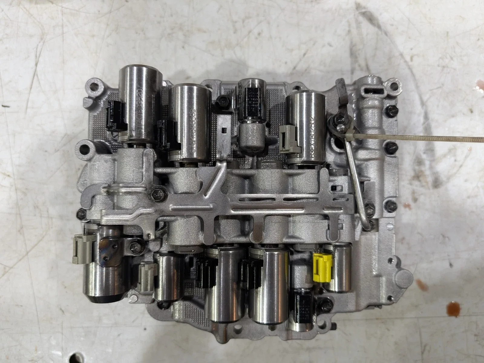 2017 Volvo V90 Cross Country Automatic Transmission Valve Body TG-81SC image 3
