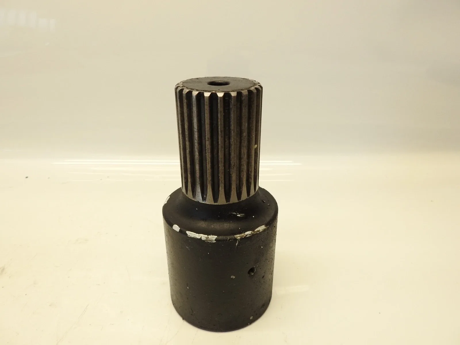 New Genuine ATI A0853 Output Shaft JD 22 Tooth image 2