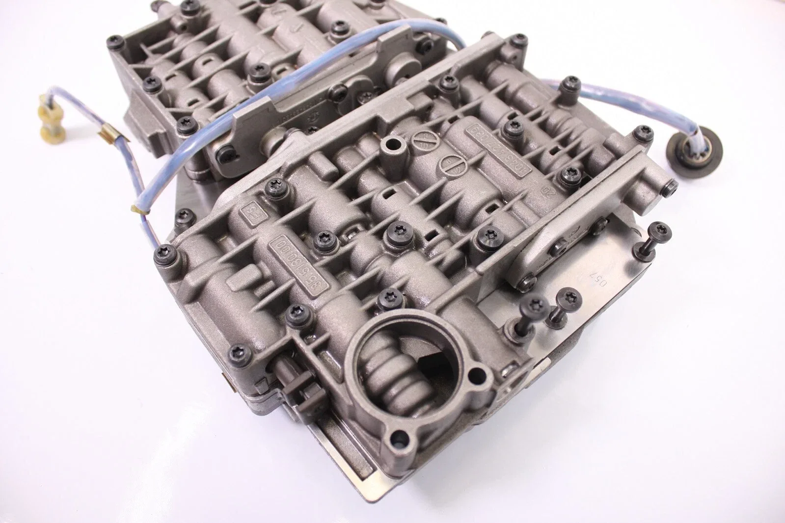 Porsche 964 Carrera 2 Tiptronic 1992-1994 OEM Transmission Valve Body A50.02/03 image 4