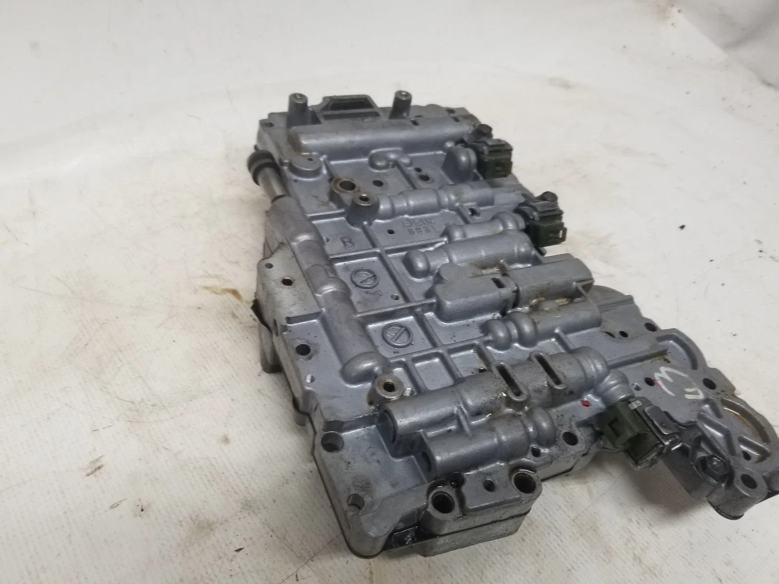 Jeep Cherokee XJ 97-01 OEM AW4 Automatic Transmission Valve Body w/ Solenoids image 3