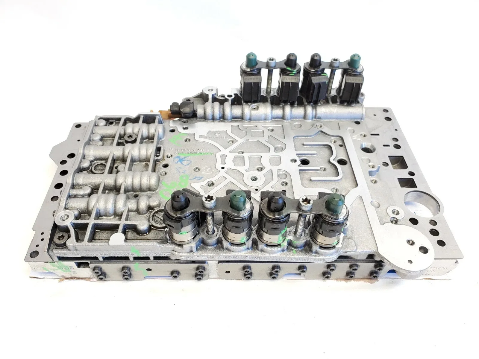 2005-2006 Mercedes-Benz S500 / CL500 722.9 (7G-Tronic) Transmission Valve Body R2202771401