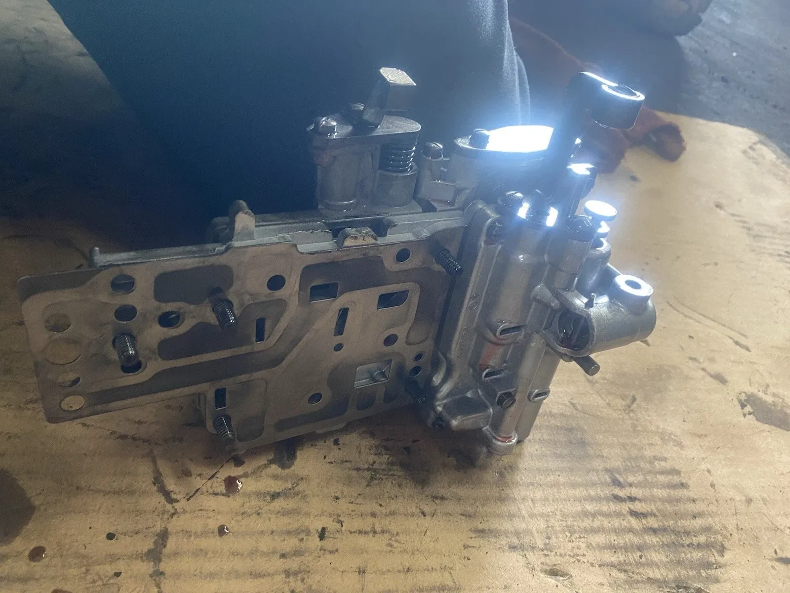 GM Hydra Matic Transmission Valve Body ML5E39 image 2