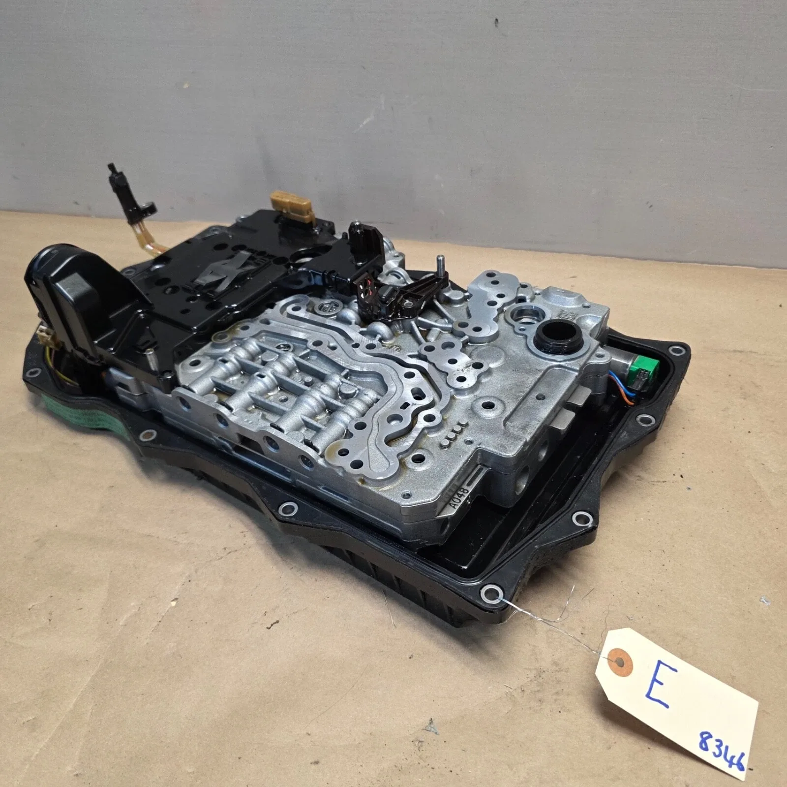 2011-2012 BMW 750Li F04 Transmission Valve Body Mechatronics GA8HP70H image 2