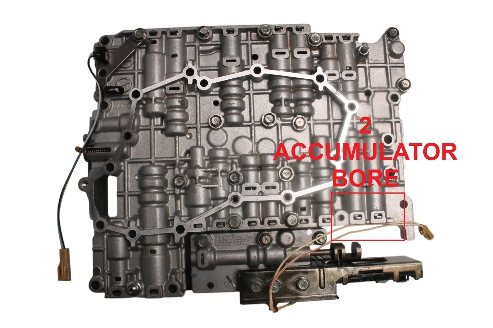 173740B - RE5R05A, VALVE BODY, 2ND DES, 2 BORE, NO HOLE FOR SOL, CAST: MCO image 4