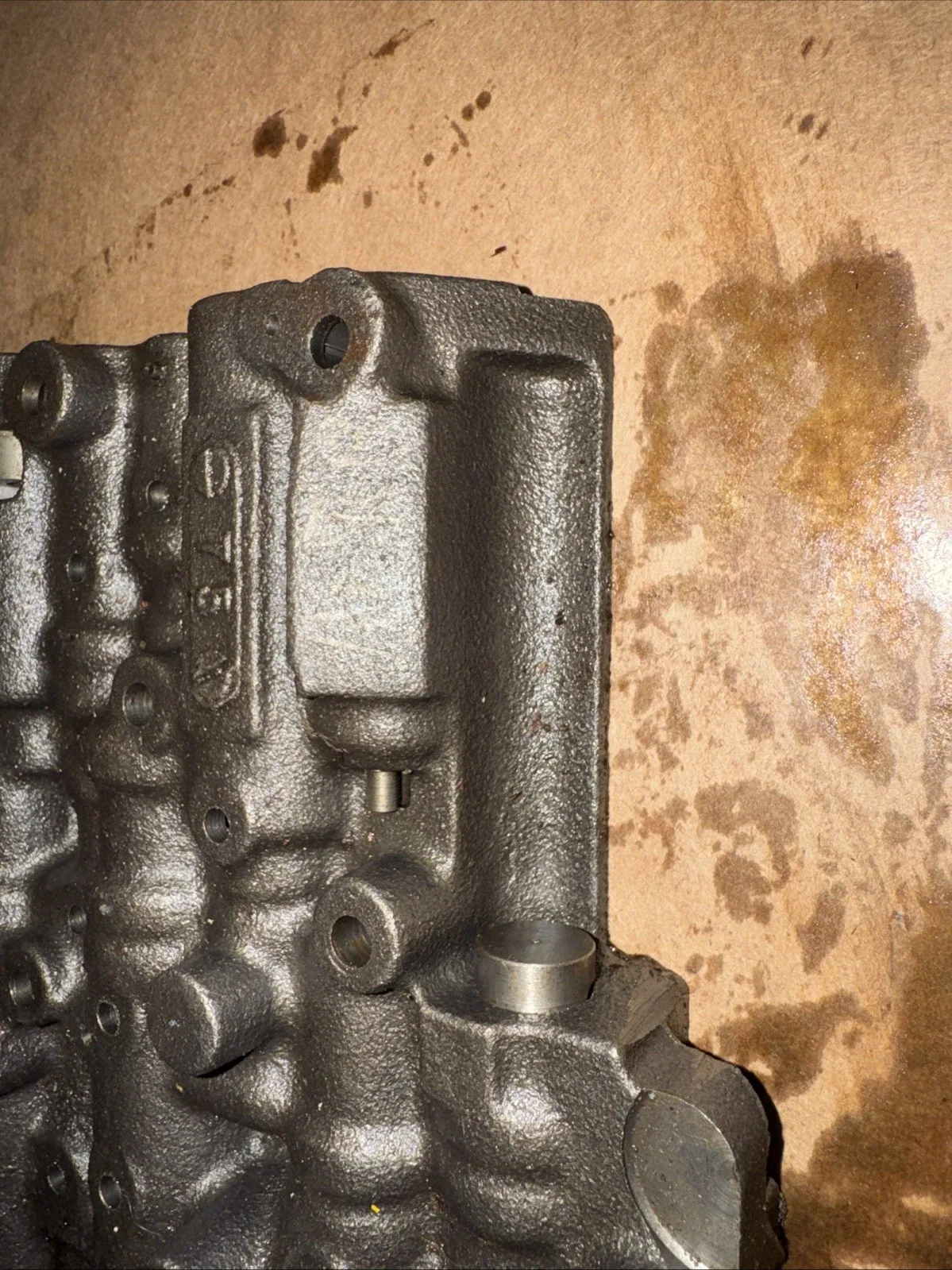 GM  325-4L Valve Body Code AJG (possibly AJ6) image 4