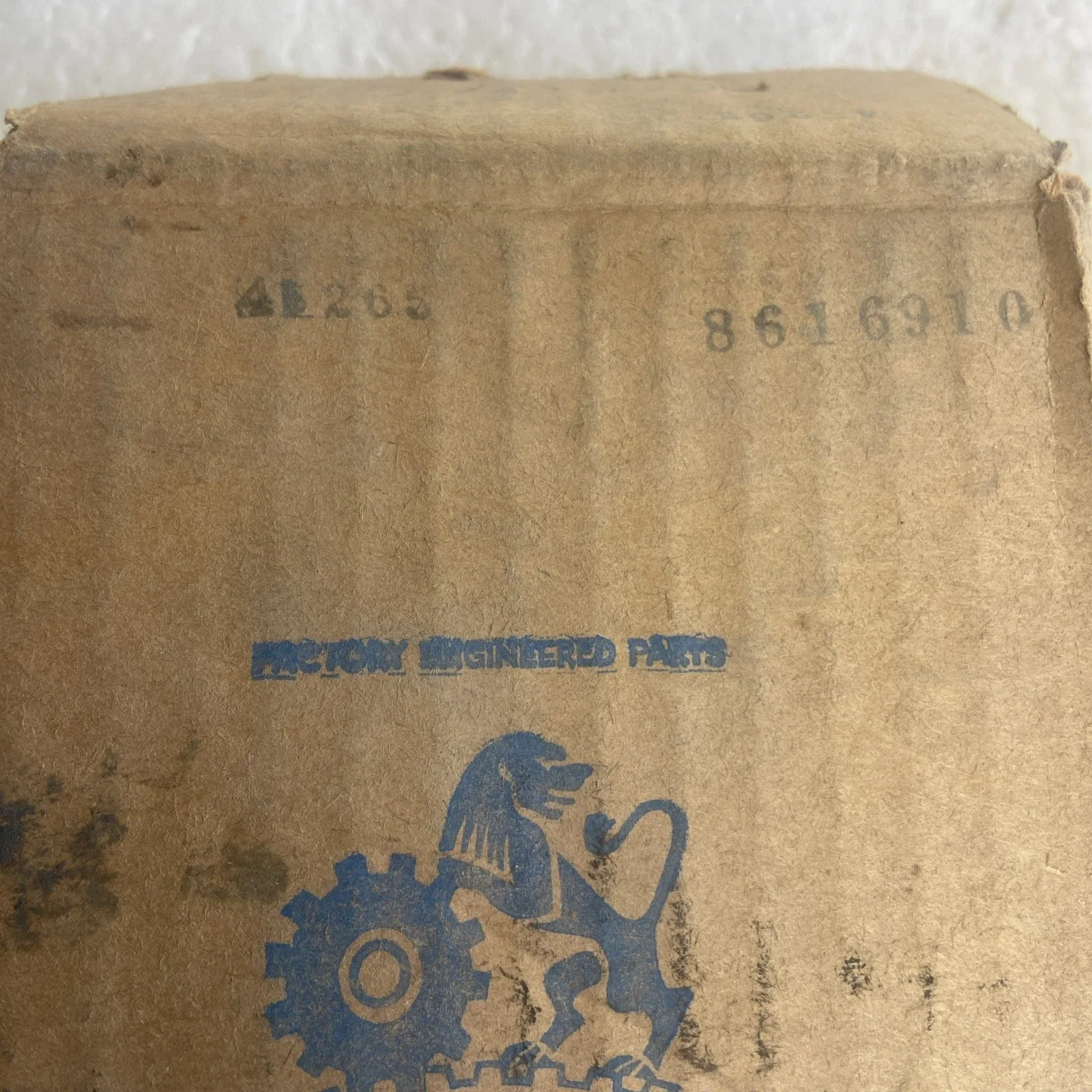 NOS 1956 Oldsmobile Transmission Shift Valve Body GM 8616910 image 2