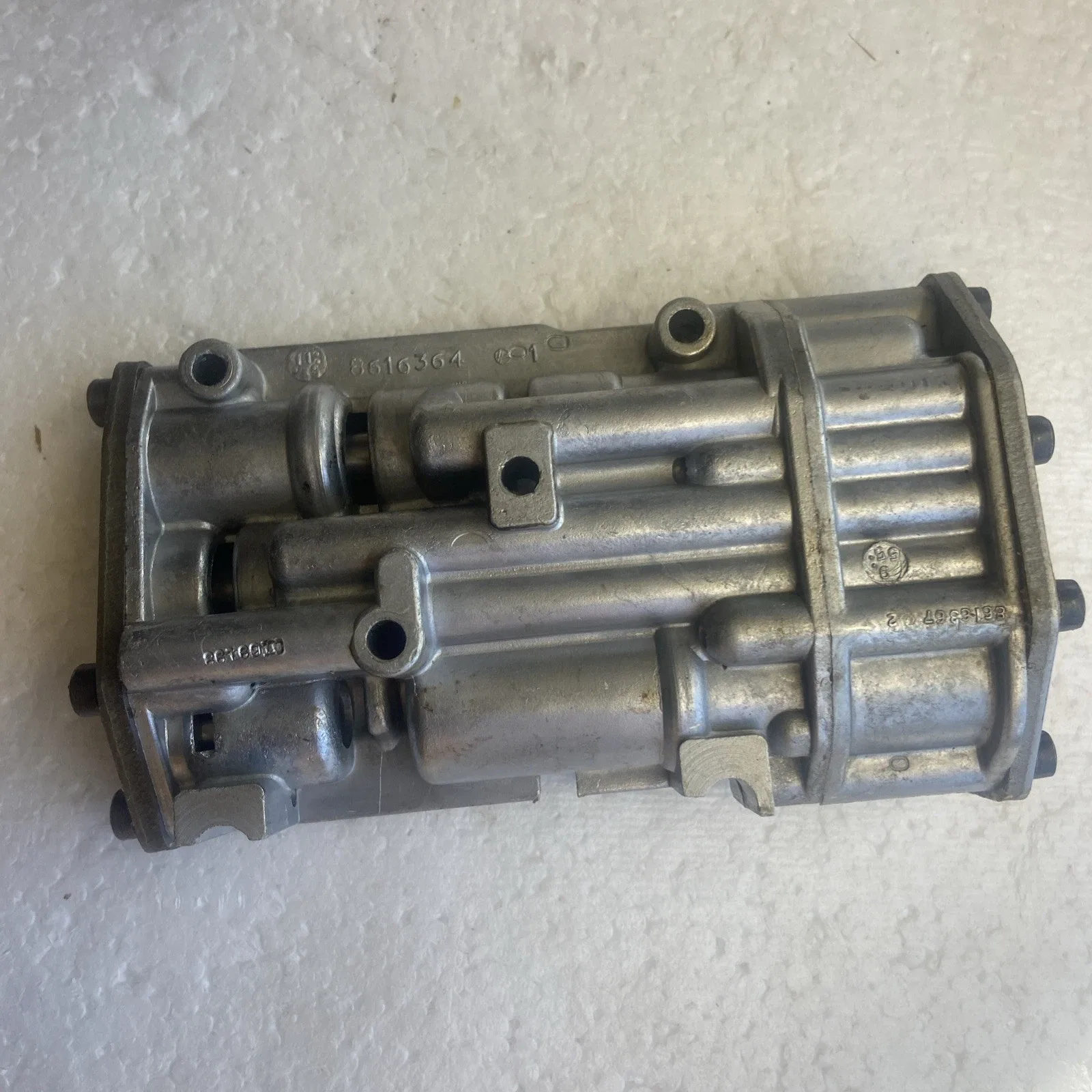 NOS 1956 Oldsmobile Transmission Shift Valve Body GM 8616910 image 3
