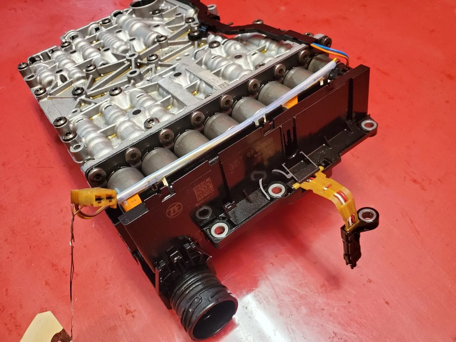 2010-2015 JAGUAR XJ X351 OEM TRANSMISSION VALVE BODY CONTROL UNIT image 3