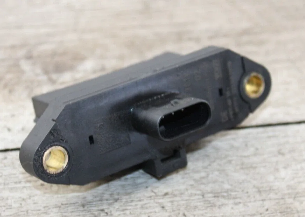 BMW F04 ActiveHybrid 7 Transmission Rotor Position Sensor OEM 7593819